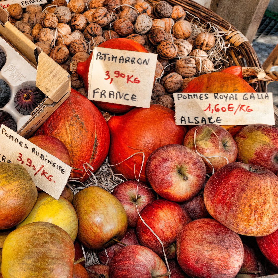 groenten en fruit met prijskaartjes